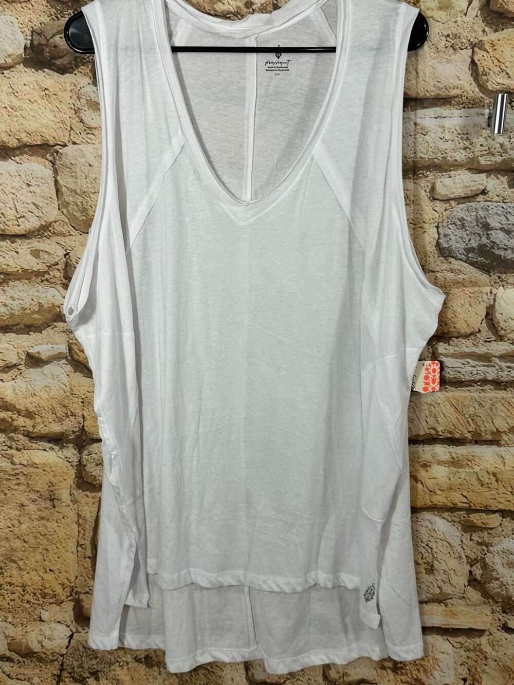 FP Movement Tank Top Size S/P White Athletic V-Neck
